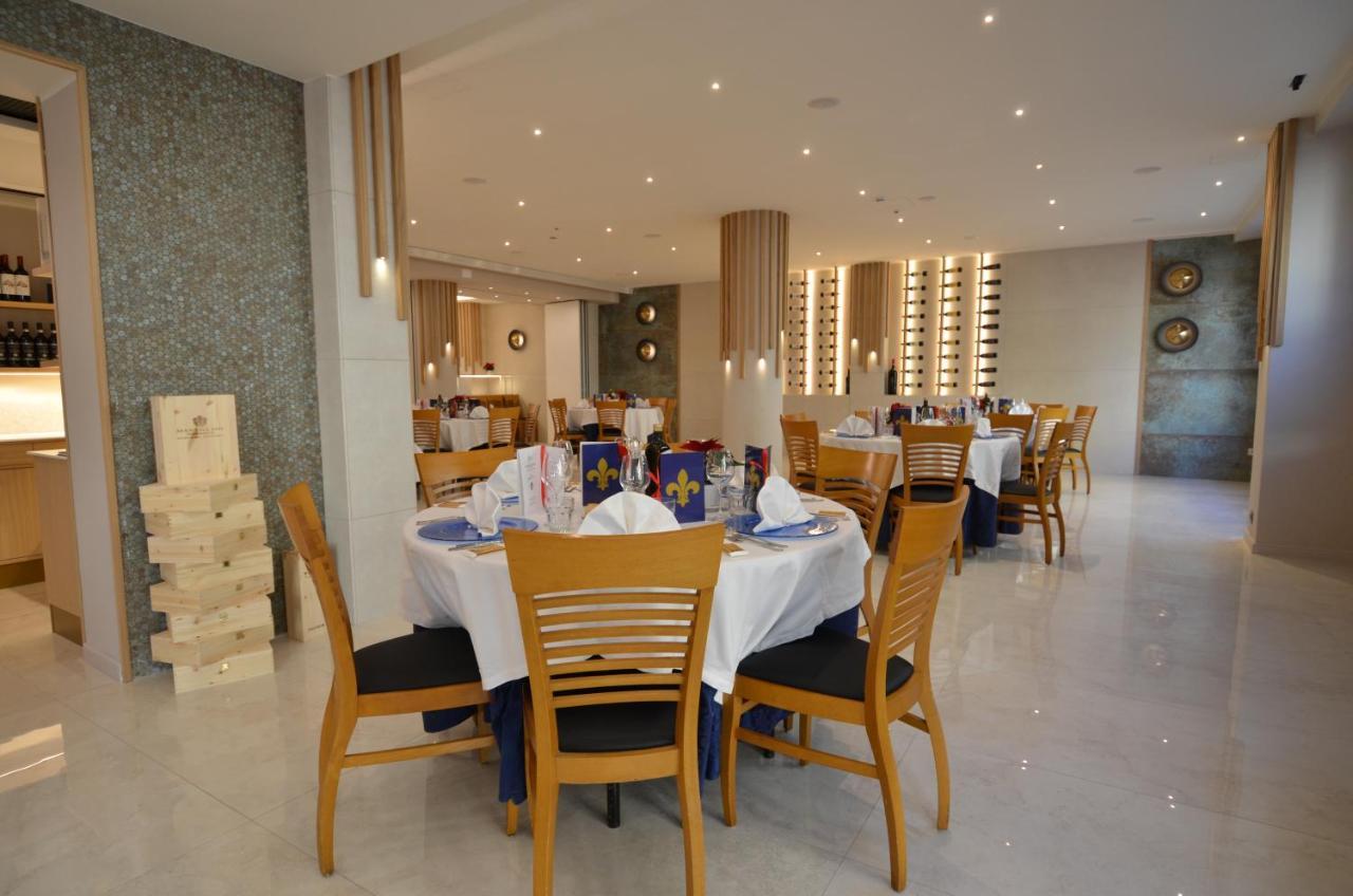 Hotel Ristorante Toscana Алассио Экстерьер фото